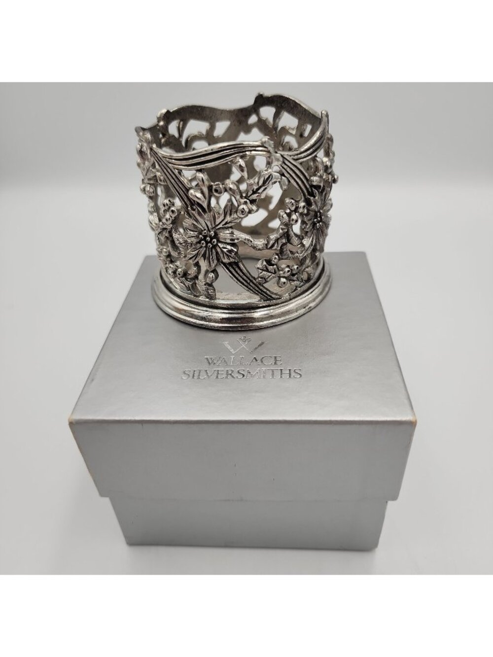 Vintage Wallace Silversmiths Votive Candle Holder With Box